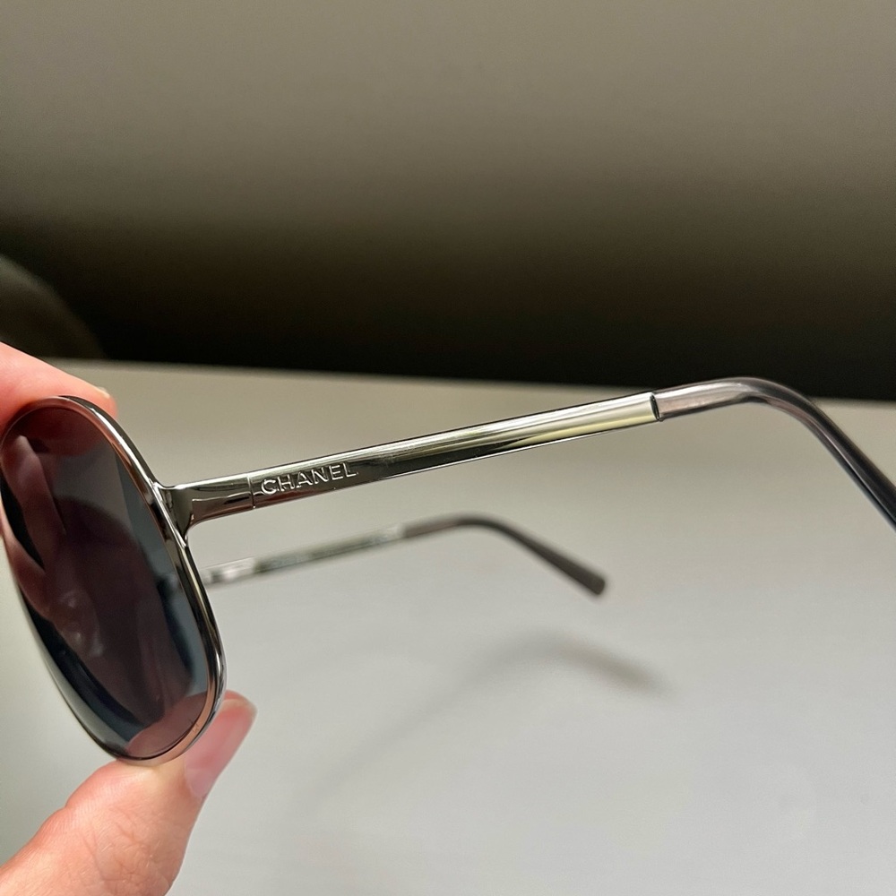 Chanel 4127 108 87 Vintage Aviator Sunglasses Unisex - Picture 10 of 15
